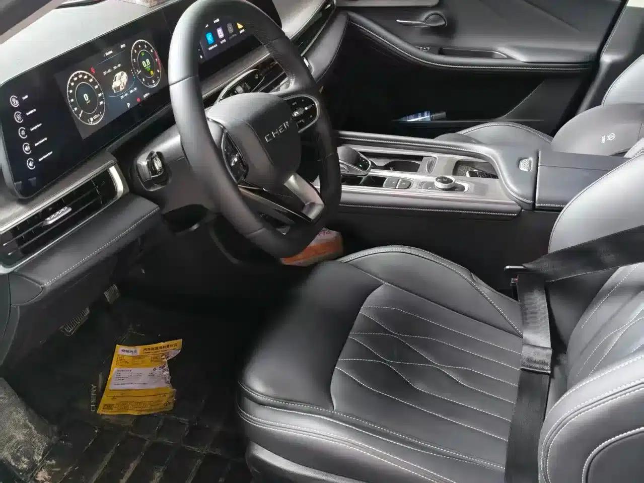 Chery Arrizo 8 2025 1.6T DCT Excellence Edition — миниатюра 4