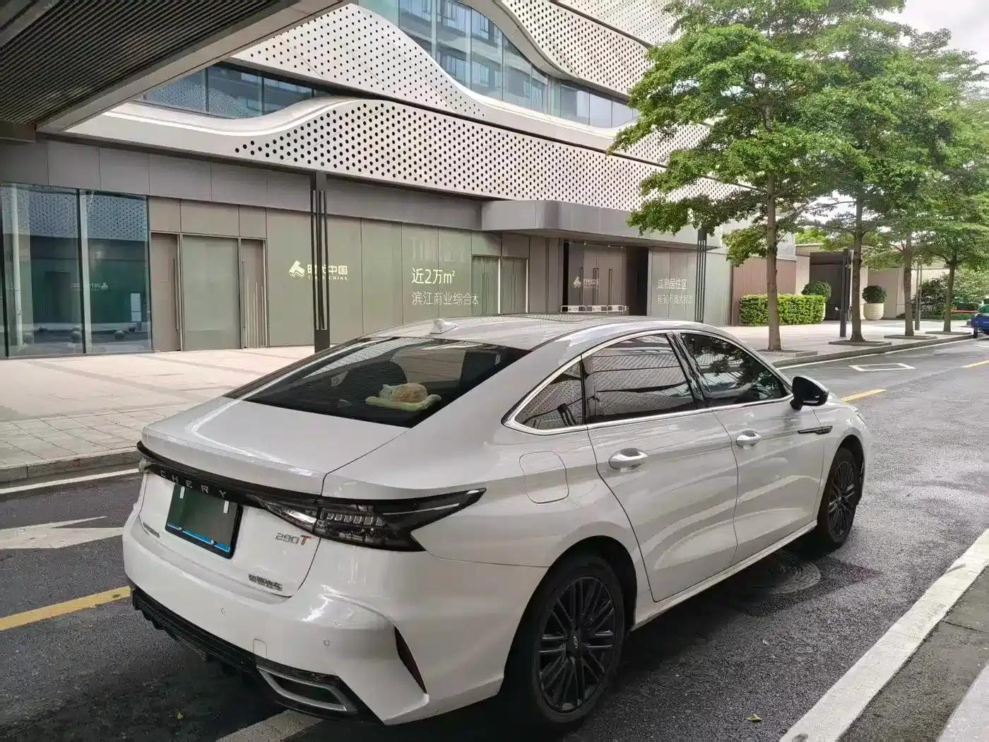 Chery Arrizo 8 2025 1.6T DCT Excellence Edition — миниатюра 8