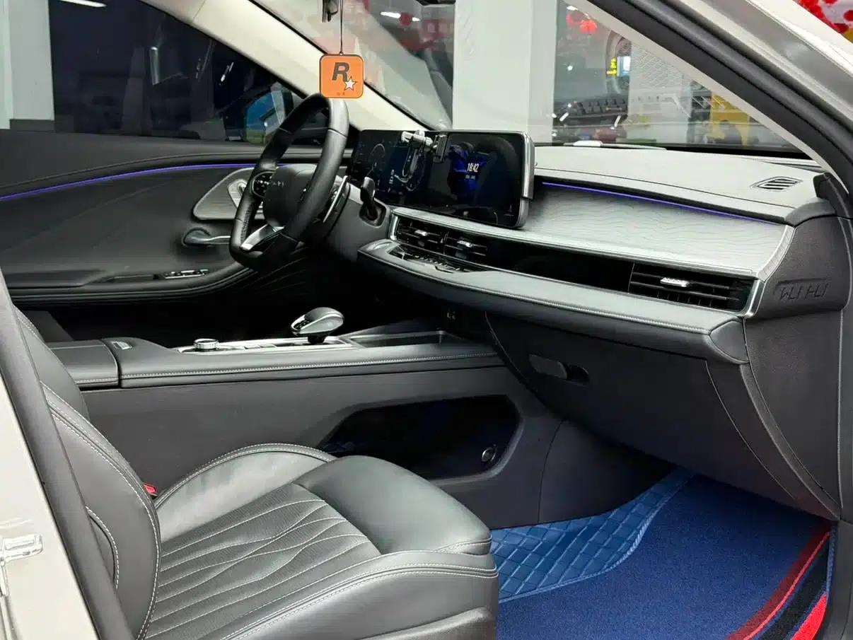 Chery Arrizo 8 2023 1.6T DCT Elegance — миниатюра 12