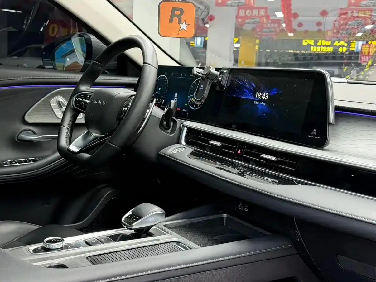 Chery Arrizo 8 2023 1.6T DCT Elegance — миниатюра 14