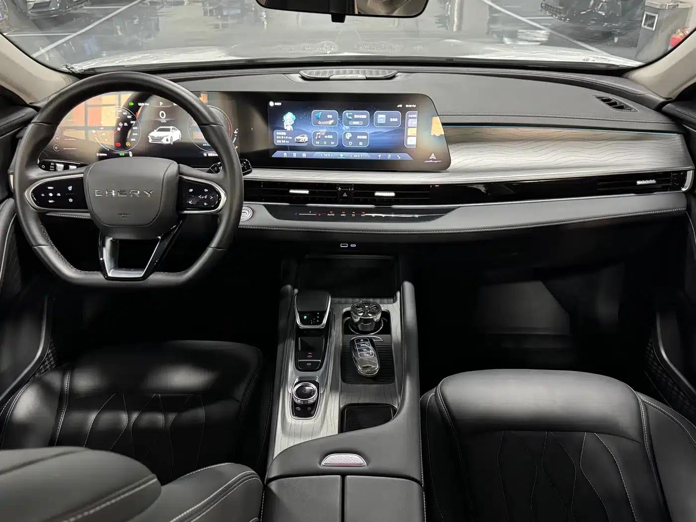 Chery Arrizo 8 2025 1.6T DCT Smart — миниатюра 4