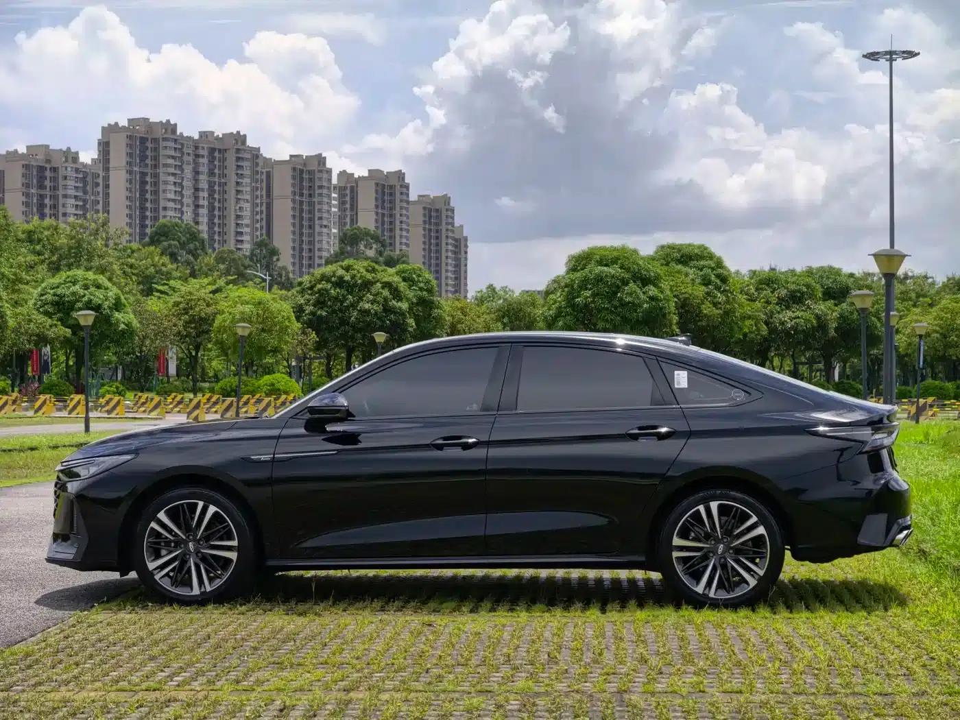 Chery Arrizo 8 2025 2.0T Automatic Plus — миниатюра 11