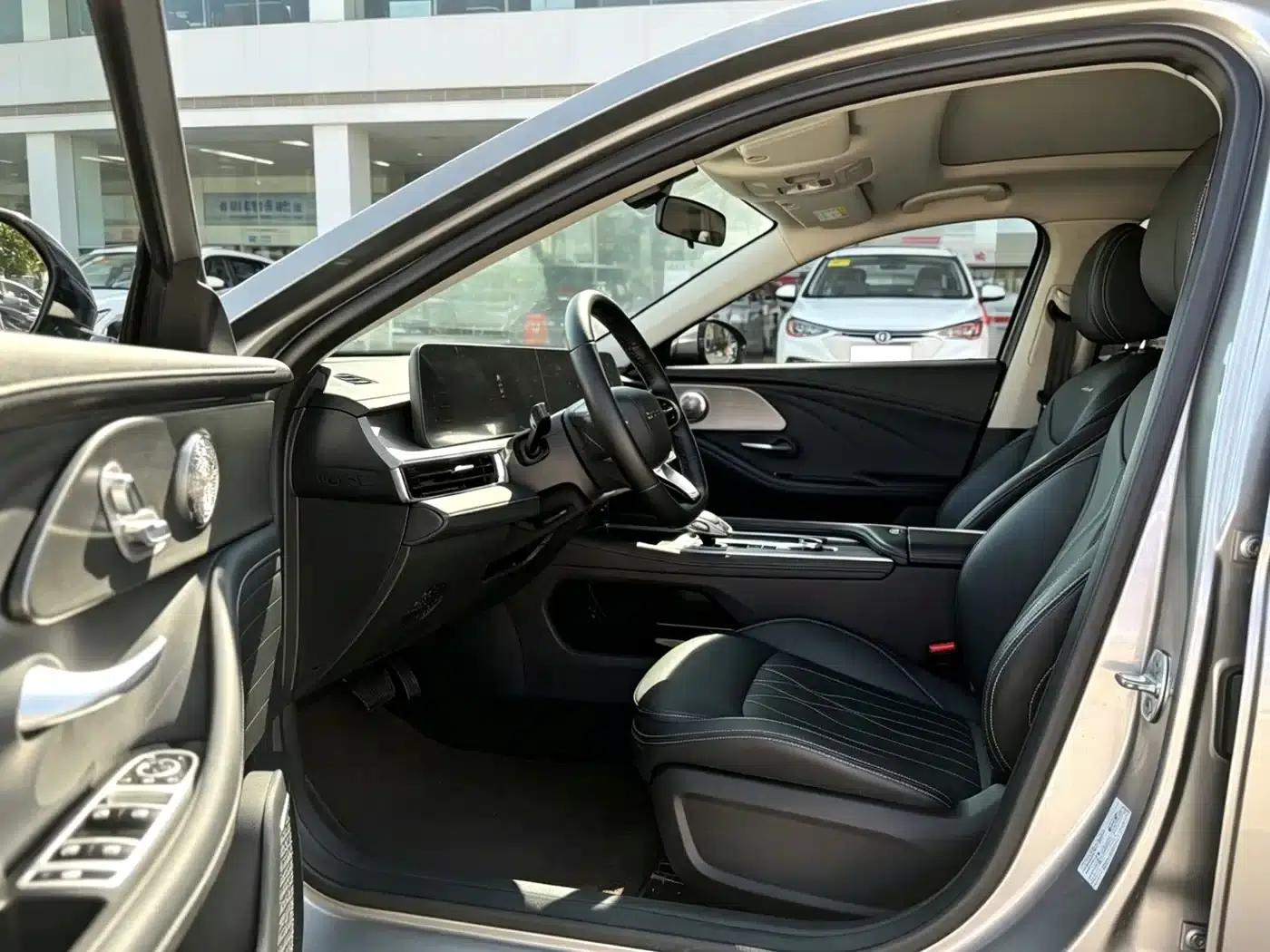 Chery Arrizo 8 2022 1.6T DCT Elegance — миниатюра 6