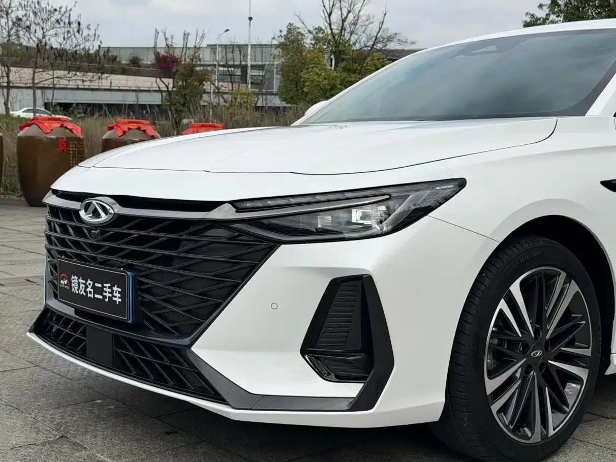 Chery Arrizo 8 2024 High-Performance Edition 2.0T DCT — миниатюра 8