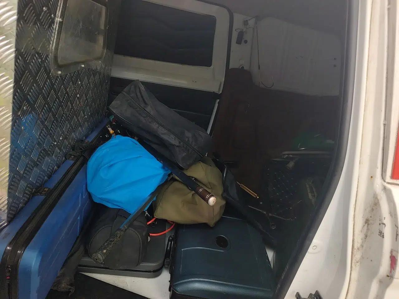 Dongfeng Fengon 330 2019 1.5L 330S Manual Luxury Van China VI Standard — миниатюра 17