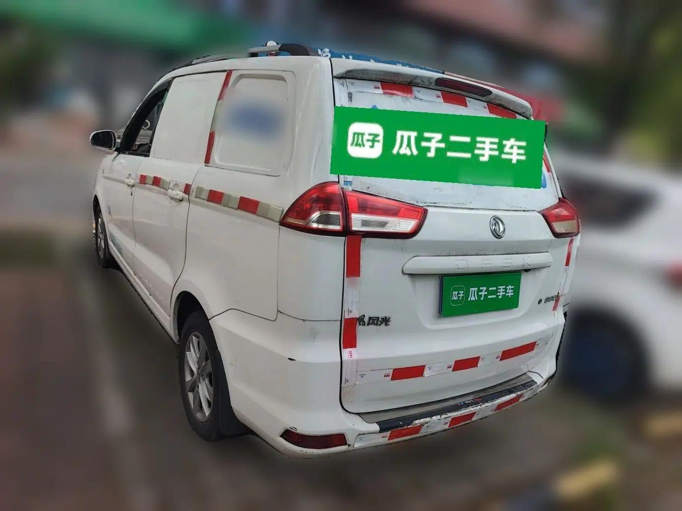 Dongfeng Fengon 330 2019 1.5L 330S Manual Luxury Van China VI Standard — миниатюра 4
