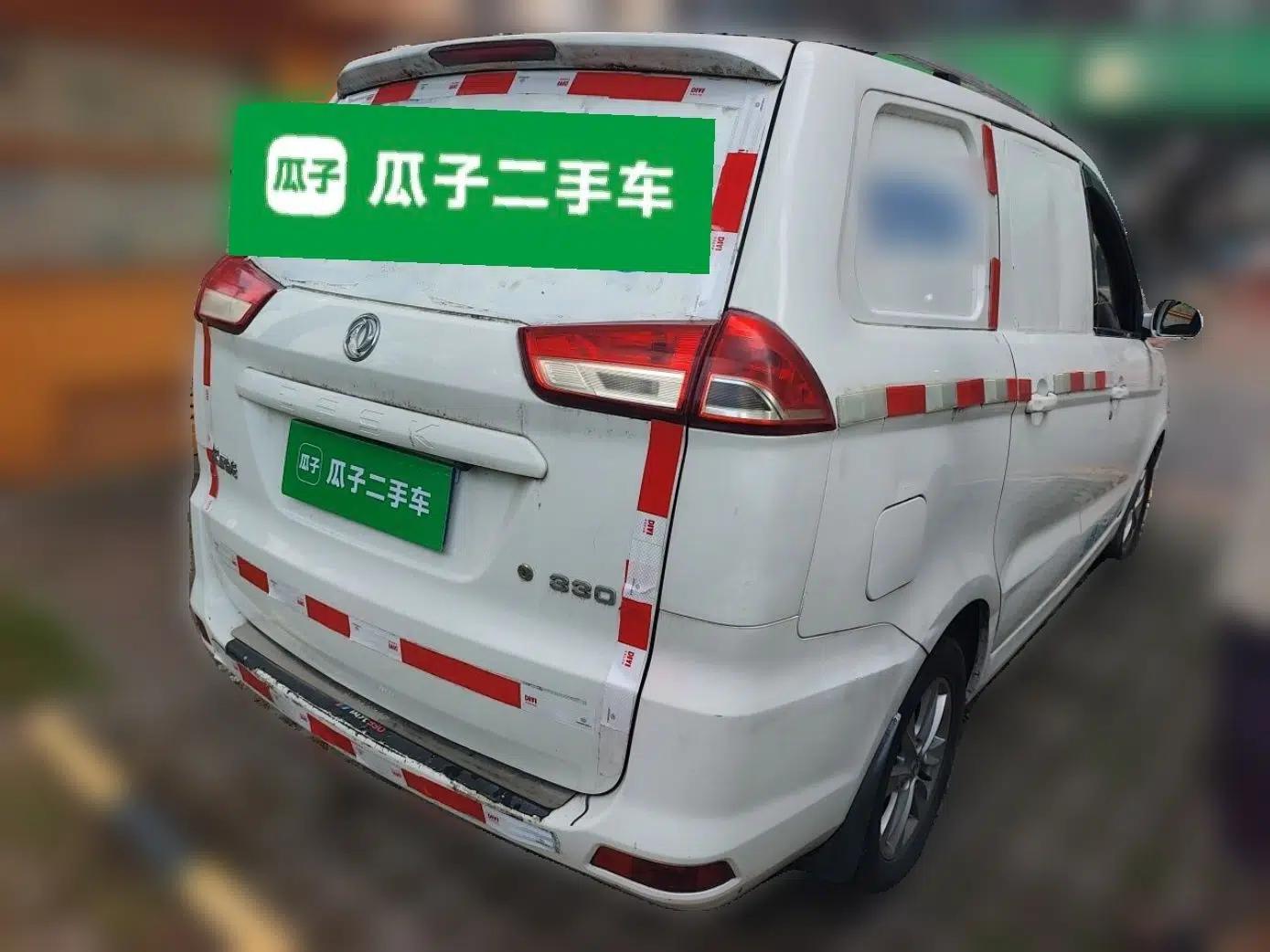 Dongfeng Fengon 330 2019 1.5L 330S Manual Luxury Van China VI Standard — миниатюра 6