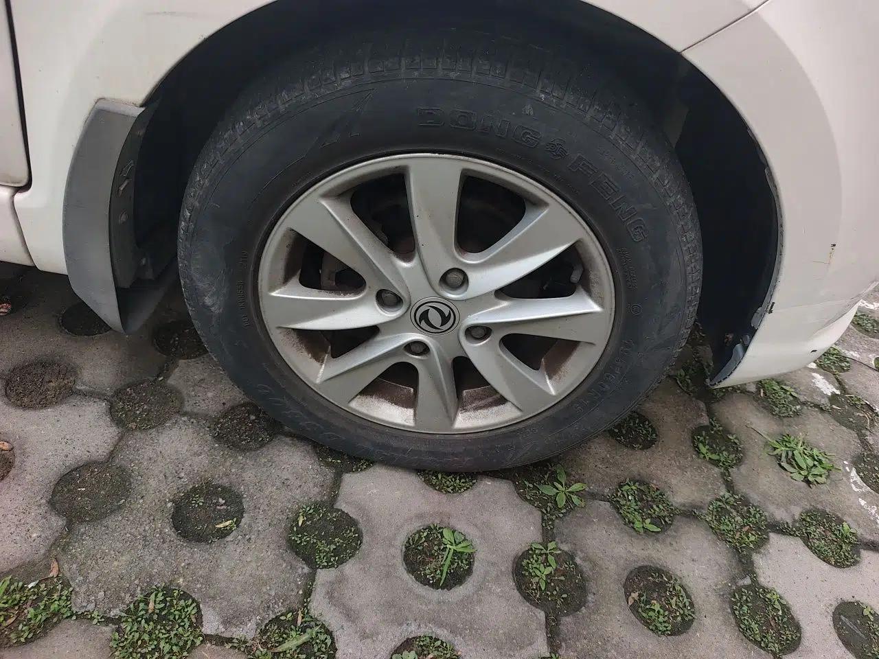 Dongfeng Fengon 330 2019 1.5L 330S Manual Luxury Van China VI Standard — миниатюра 8