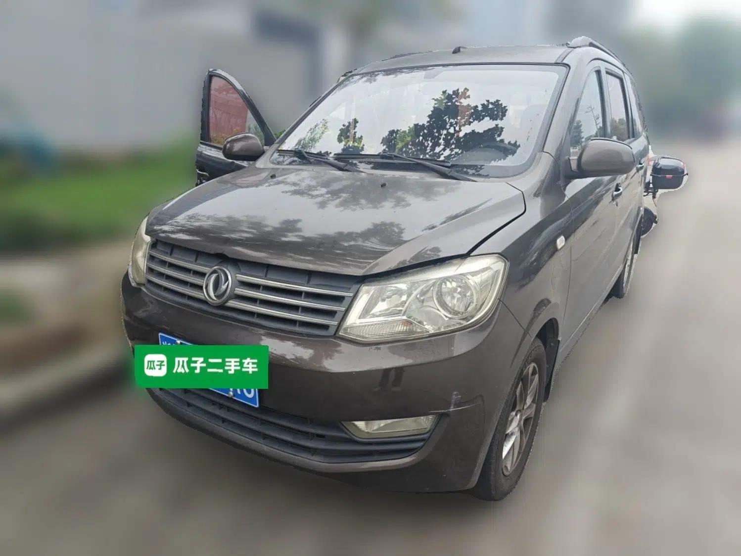 Dongfeng Fengon 330 2016 1.5L Manual Enjoyment Model DK15 — миниатюра 1