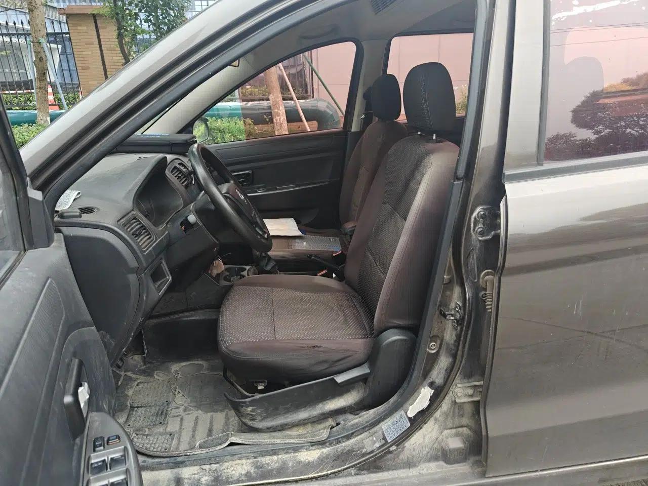 Dongfeng Fengon 330 2016 1.5L Manual Enjoyment Model DK15 — миниатюра 15
