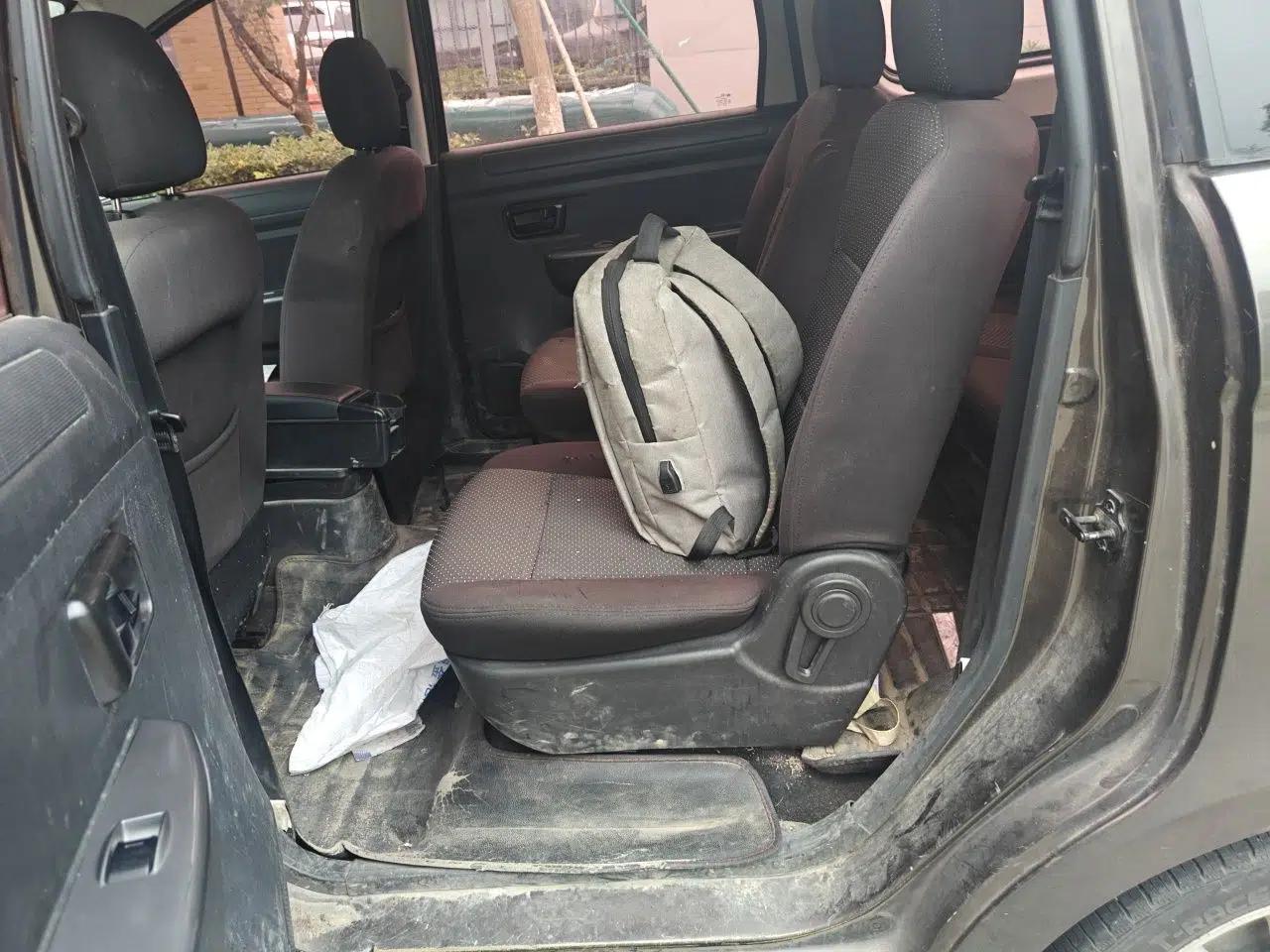 Dongfeng Fengon 330 2016 1.5L Manual Enjoyment Model DK15 — миниатюра 17