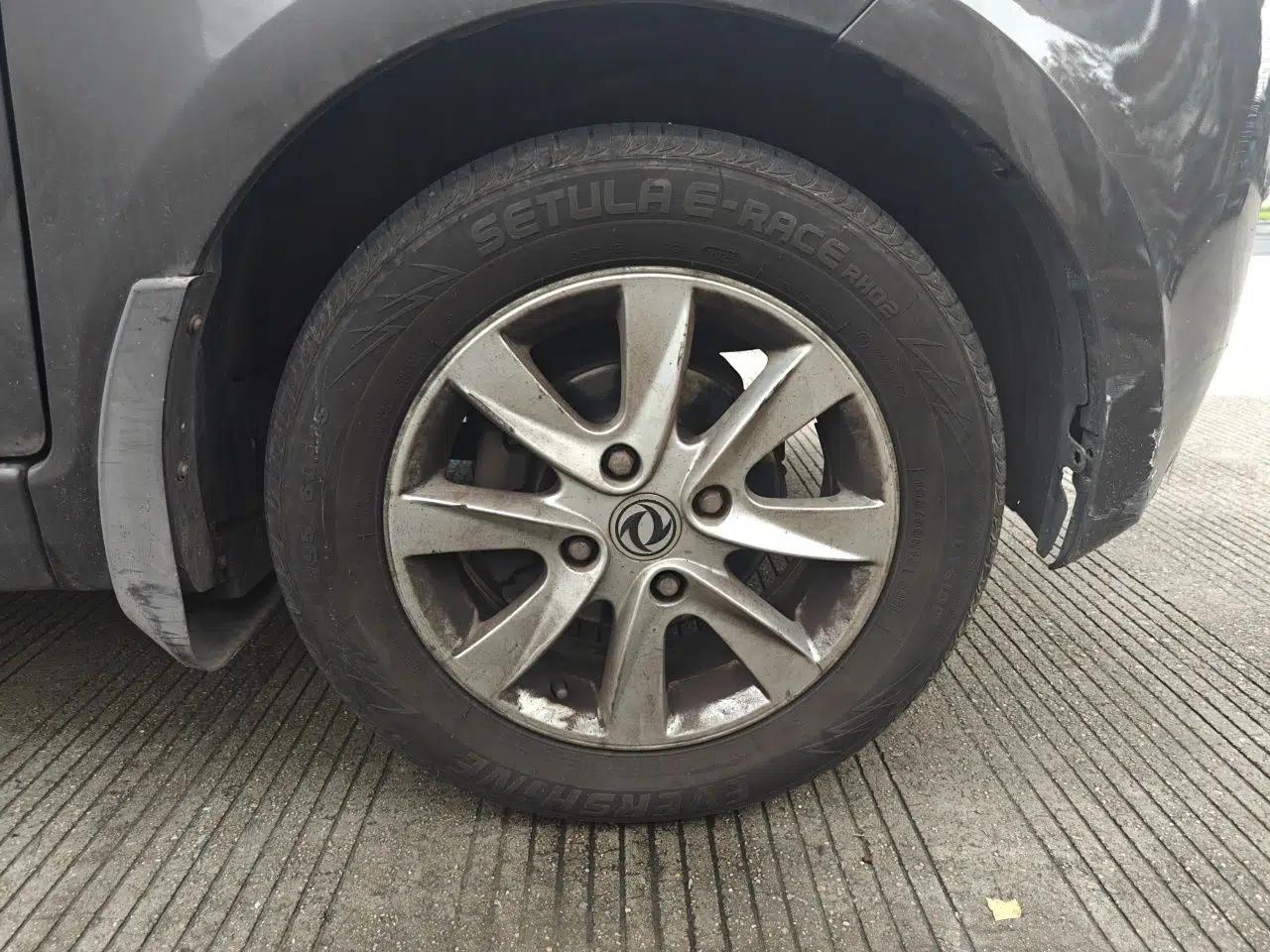 Dongfeng Fengon 330 2016 1.5L Manual Enjoyment Model DK15 — миниатюра 8
