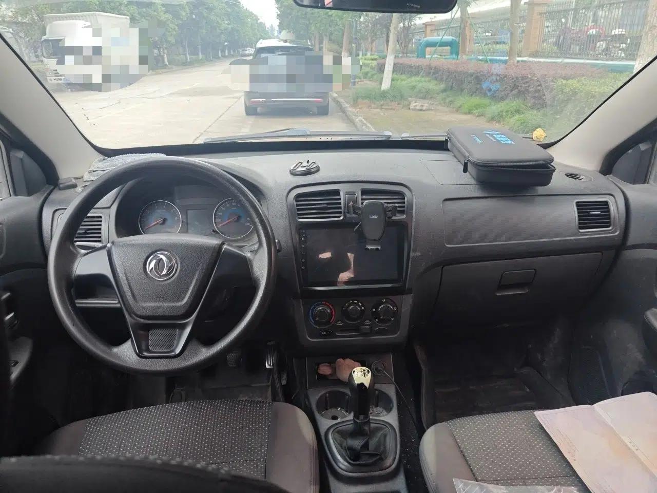 Dongfeng Fengon 330 2016 1.5L Manual Enjoyment Model DK15 — миниатюра 9