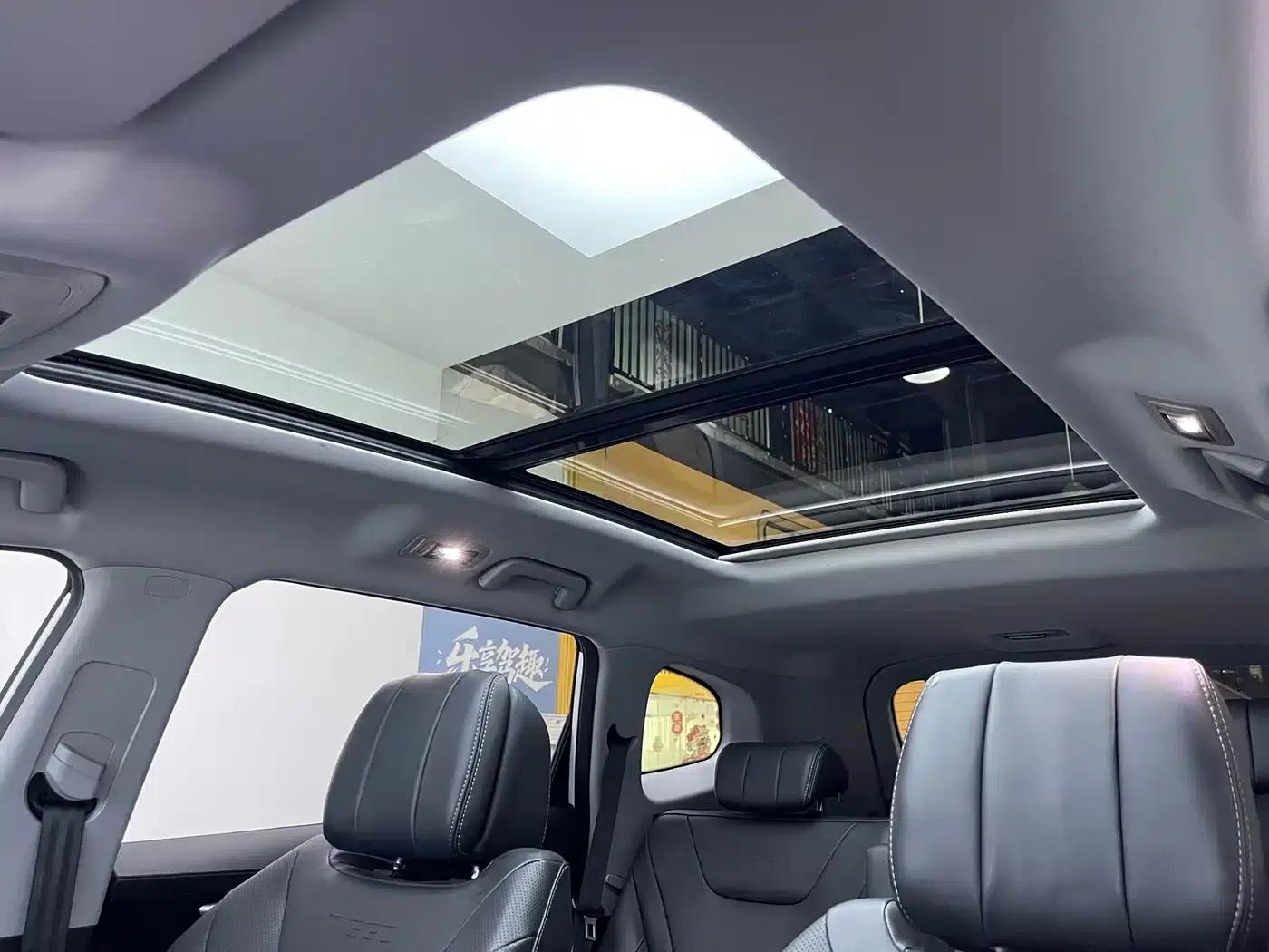 Chery Tiggo 8 PLUS 2022 290TGDI DCT Luxury Edition+ — миниатюра 12