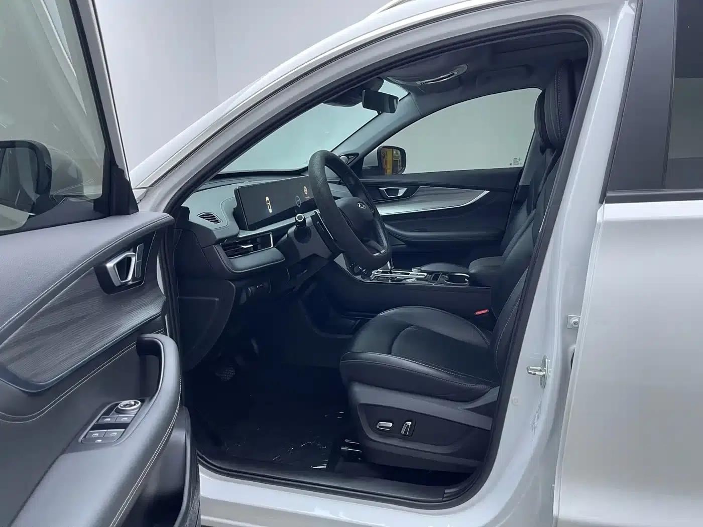 Chery Tiggo 8 PLUS 2022 290TGDI DCT Luxury Edition+ — миниатюра 9