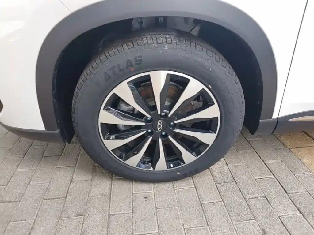 Chery Tiggo 8 PLUS 2025 290TGDI DCT Pro Edition — миниатюра 23