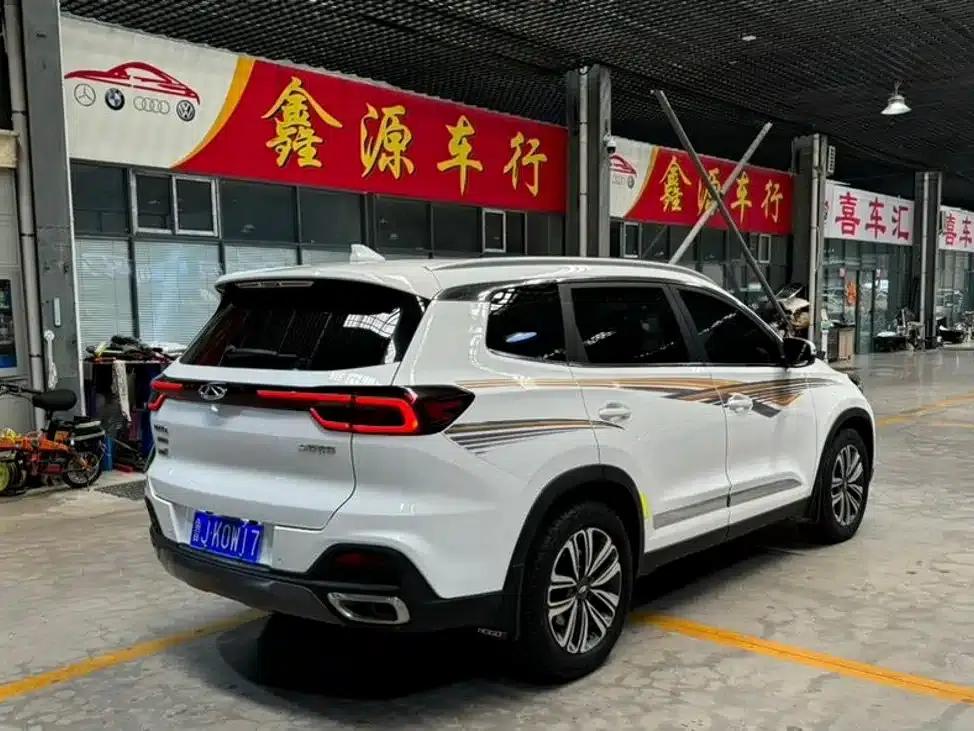 Chery Tiggo 8 2019 1.6TGDI Automatic Luxury Edition — миниатюра 4