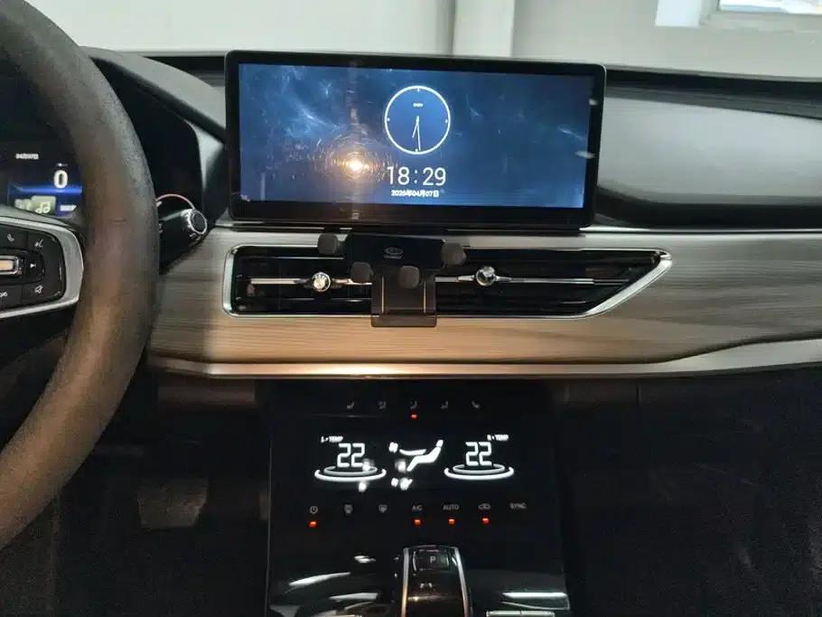 Chery Tiggo 8 2021 Kunpeng Edition 290TGDI Automatic Wind Chaser Edition — миниатюра 13
