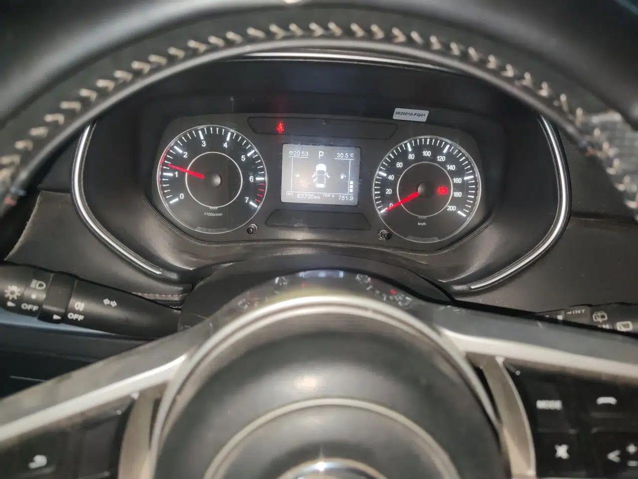 Dongfeng Fengon 500 2022 1.5L CVT Enjoyment Version — миниатюра 11