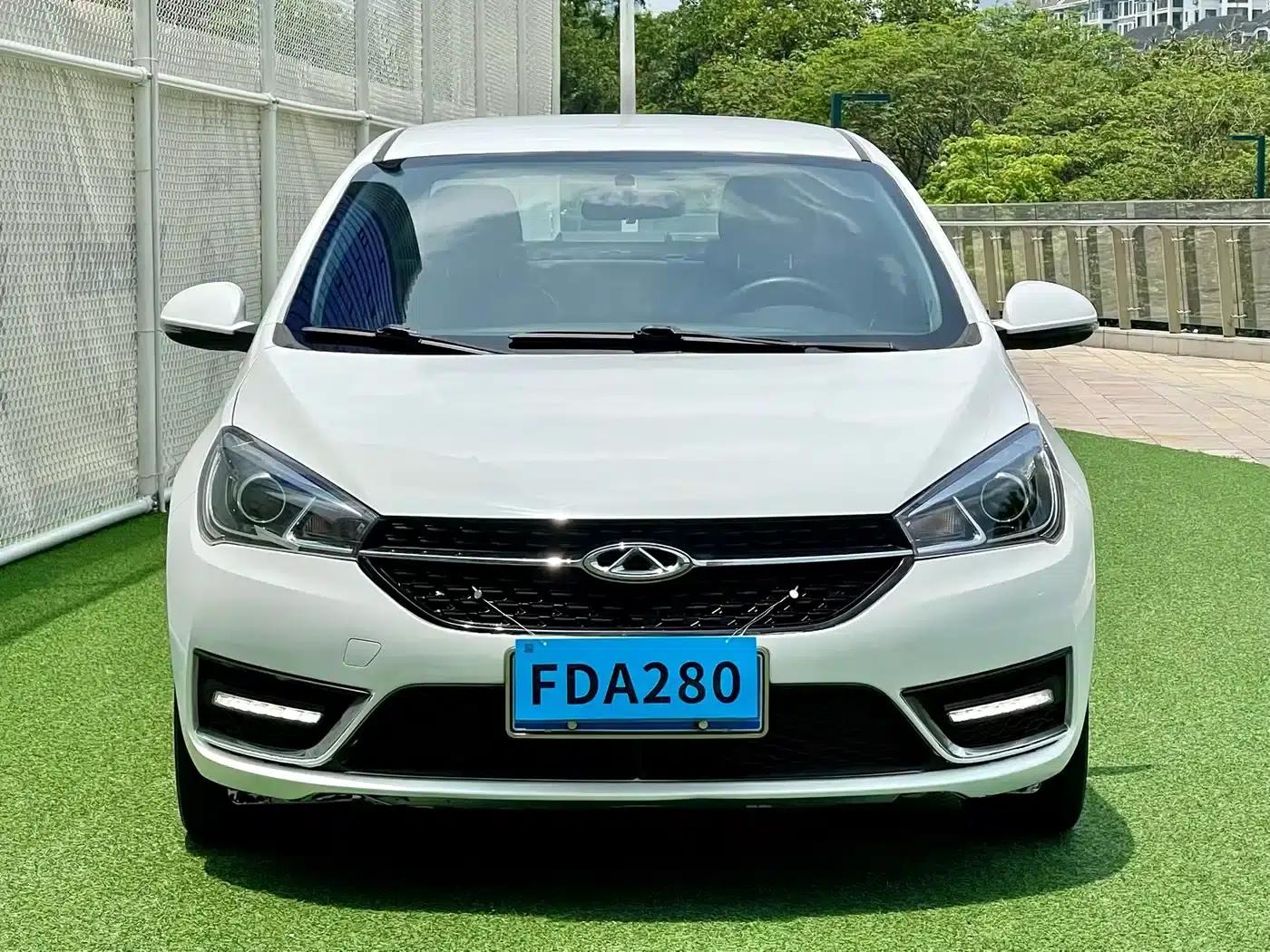 Chery Arrizo 5 2016 1.5L CVT Trendsetter Edition — миниатюра 2