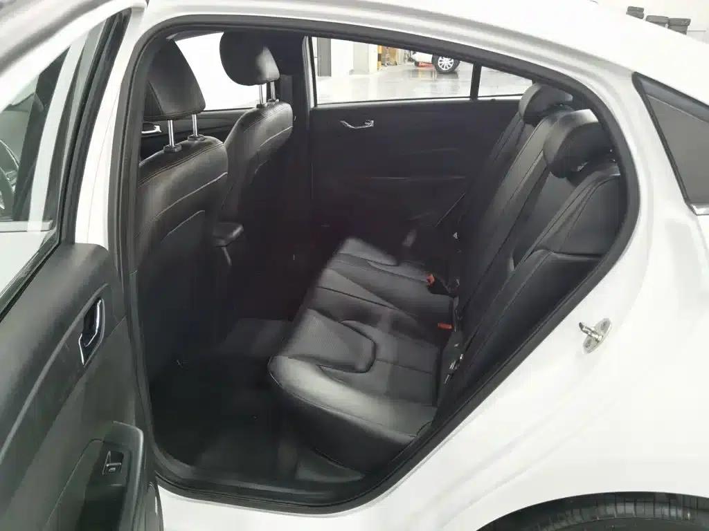 Chery Arrizo 5 2017 1.5L Manual Trendsetter Edition — миниатюра 15