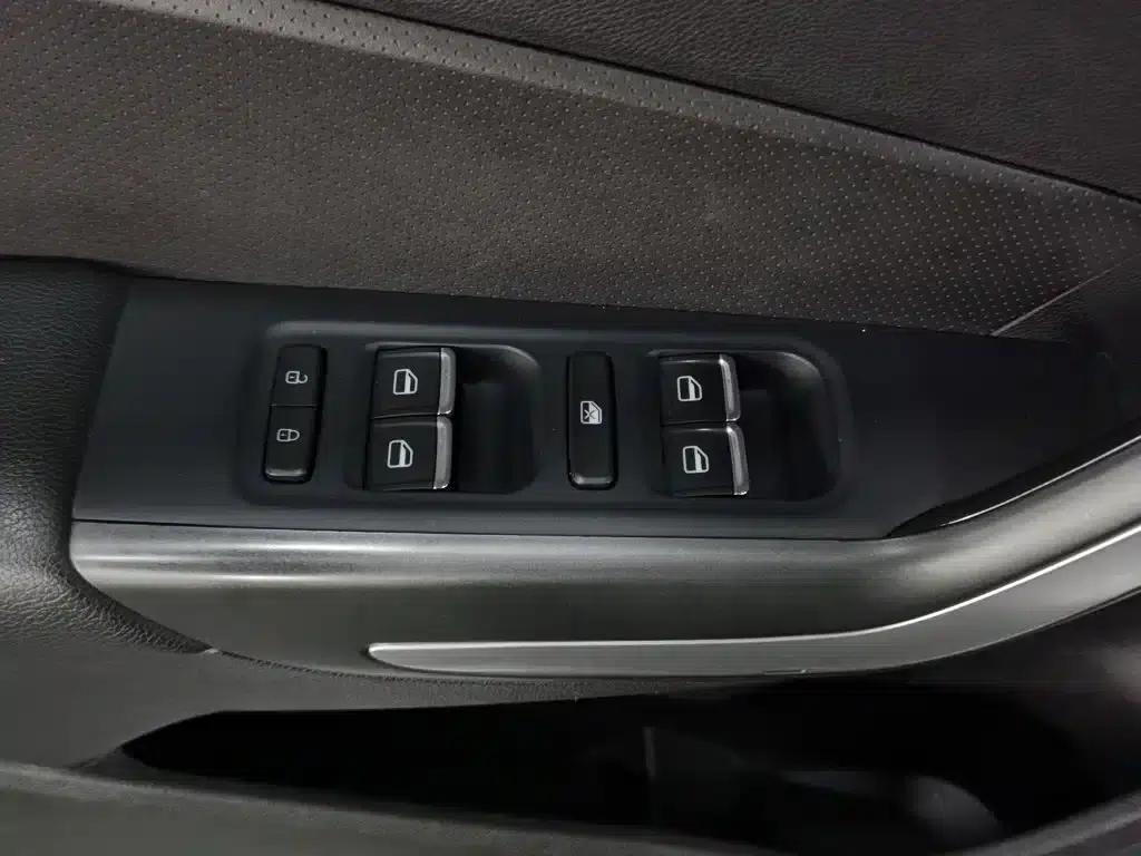 Chery Arrizo 5 2017 1.5L Manual Trendsetter Edition — миниатюра 9