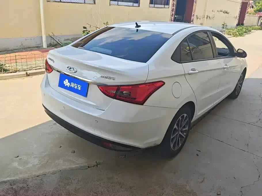 Chery Arrizo 5 2025 Excellence Edition 1.5L CVT Fashion Model — миниатюра 3