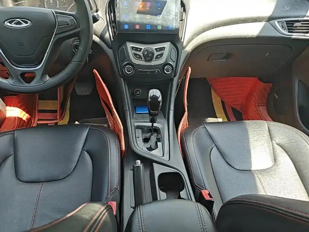 Chery Arrizo 5 2016 1.5L CVT Trendsetter Edition — миниатюра 14