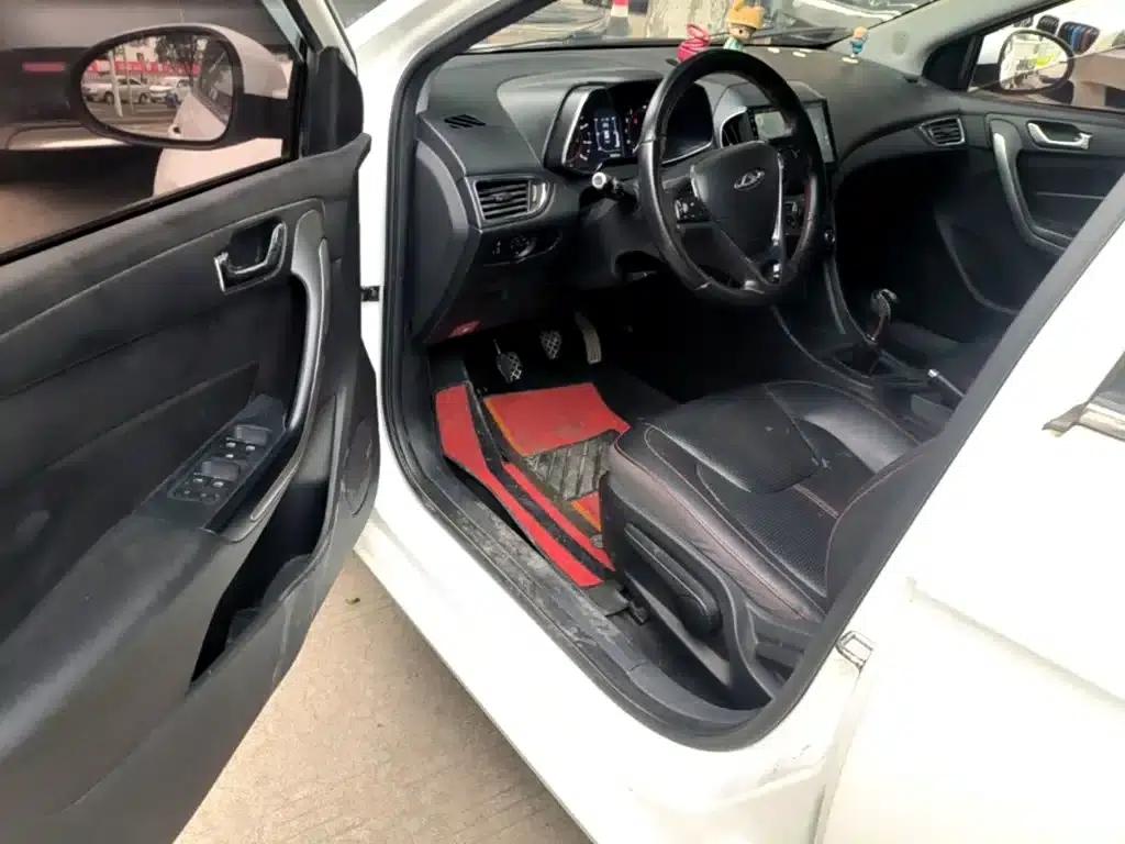 Chery Arrizo 5 2017 1.5L Manual Trendsetter Edition — миниатюра 16