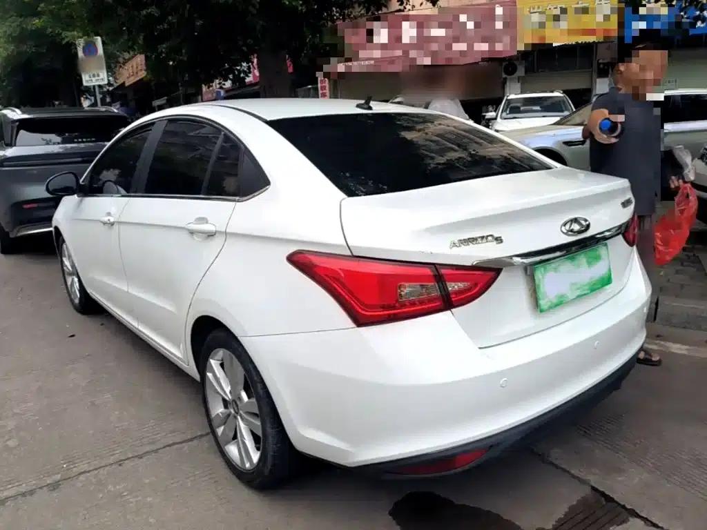 Chery Arrizo 5 2017 1.5L Manual Trendsetter Edition — миниатюра 5