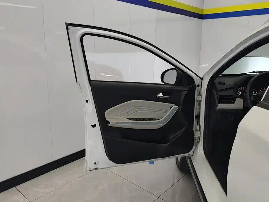 Chery Tiggo 3x 2022 Diamond Edition 1.5L CVT Elite Edition — миниатюра 7