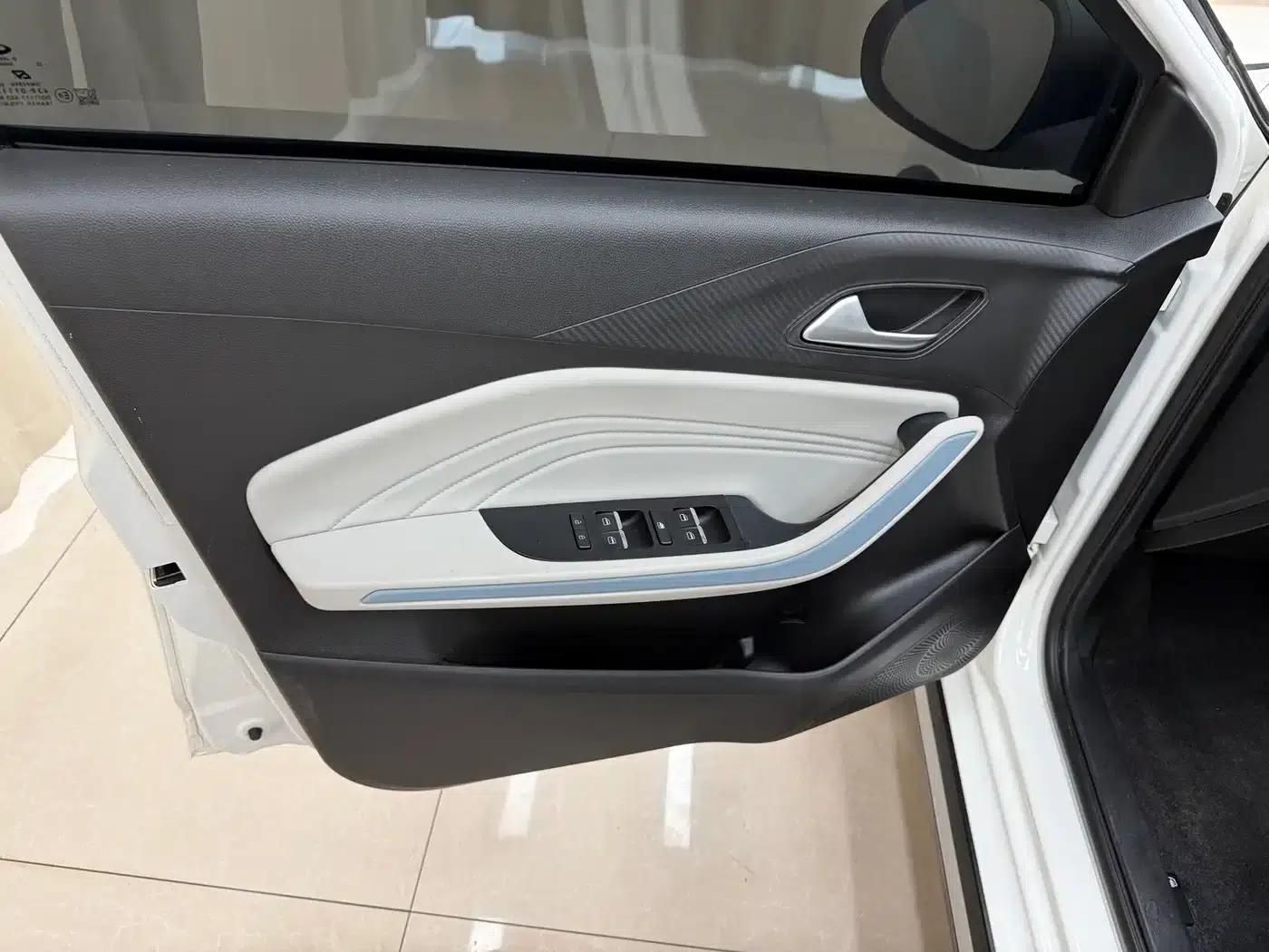 Chery Tiggo 3x 2022 PLUS 1.5L CVT Fashion Edition — миниатюра 7