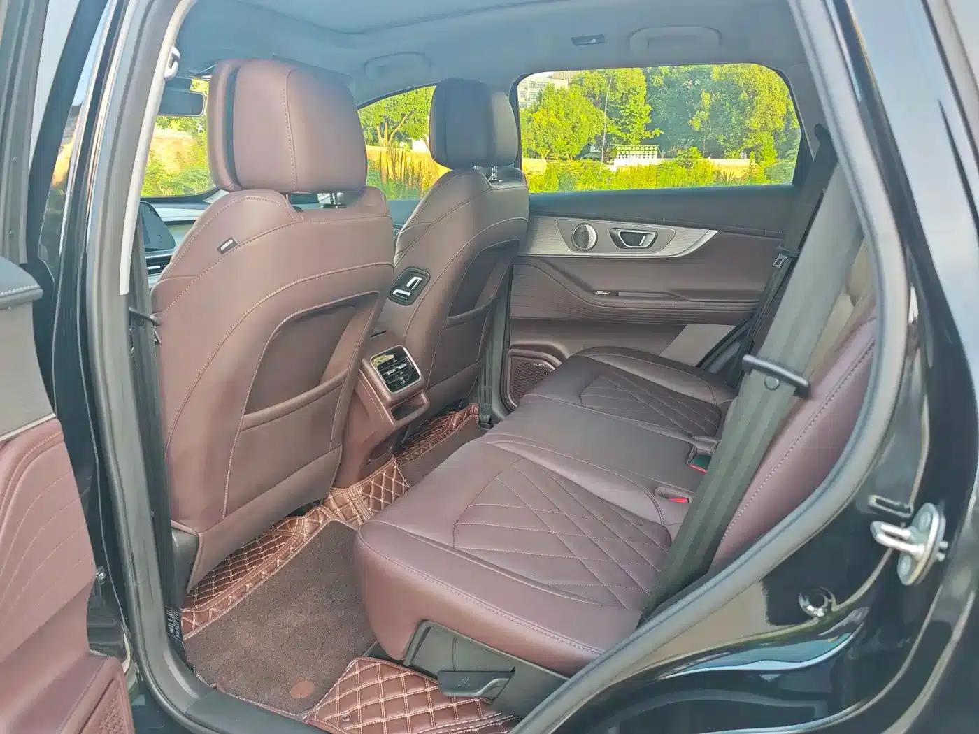 Chery Tiggo 8 PRO 2024 Champion Edition 290T 2WD Peak Edition 5-seater — миниатюра 13