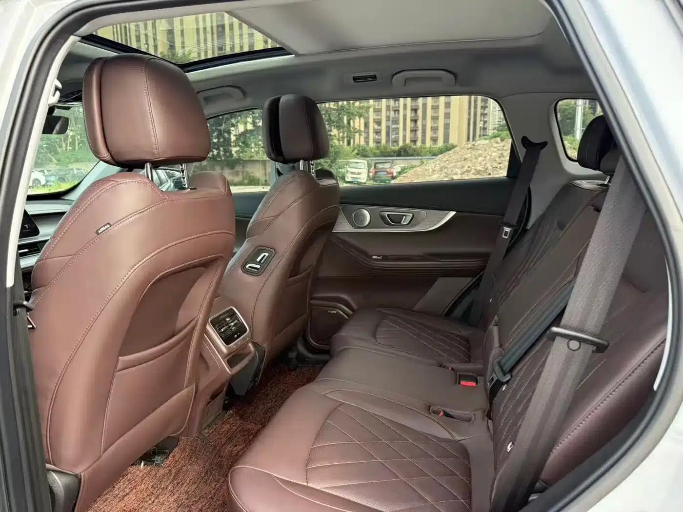 Chery Tiggo 8 PRO 2022 290T 2WD Sky Edition 7-Seater — миниатюра 5