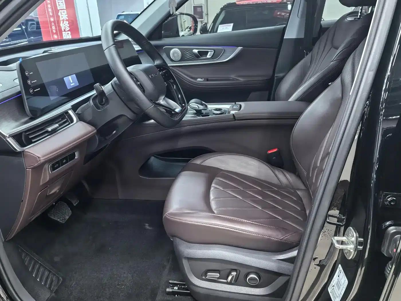 Chery Tiggo 8 PRO 2024 Champion Edition 390T 2WD Peak Edition 5-seater — миниатюра 10