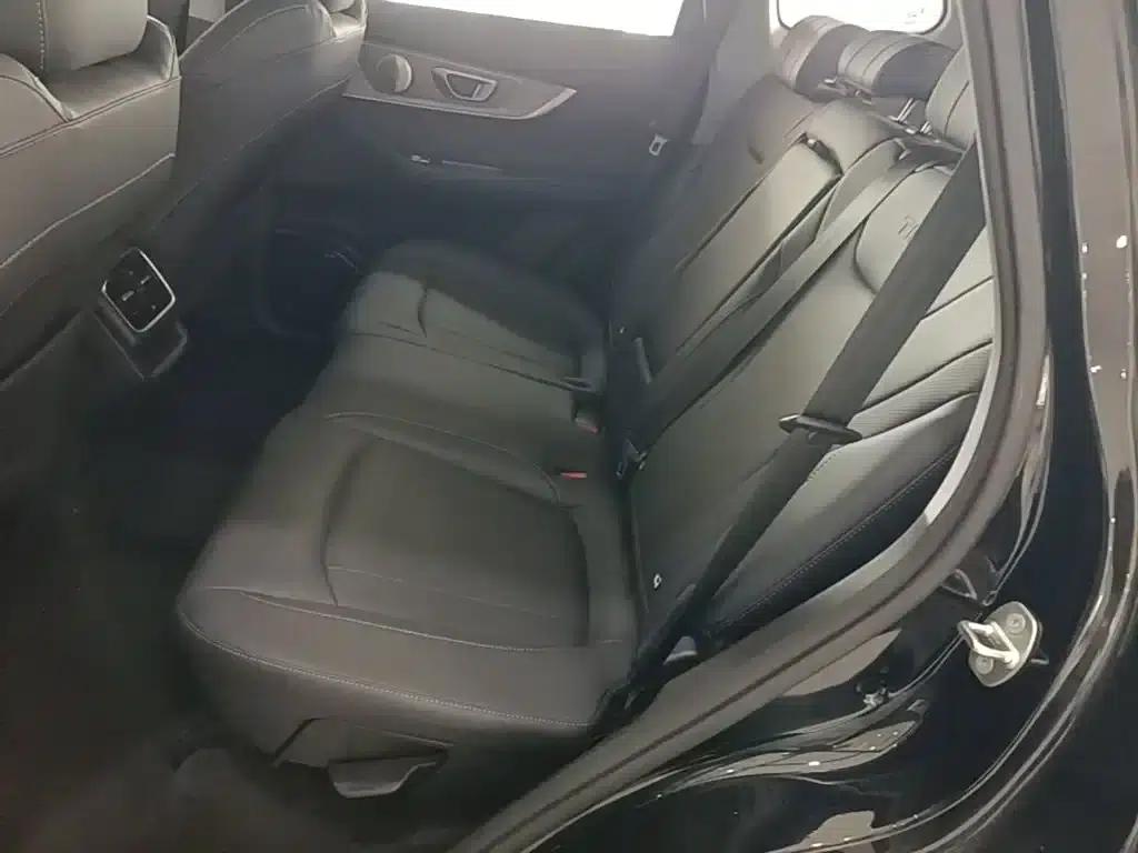 Chery Tiggo 8 PRO 2025 290T 2WD Luxury Edition — миниатюра 17