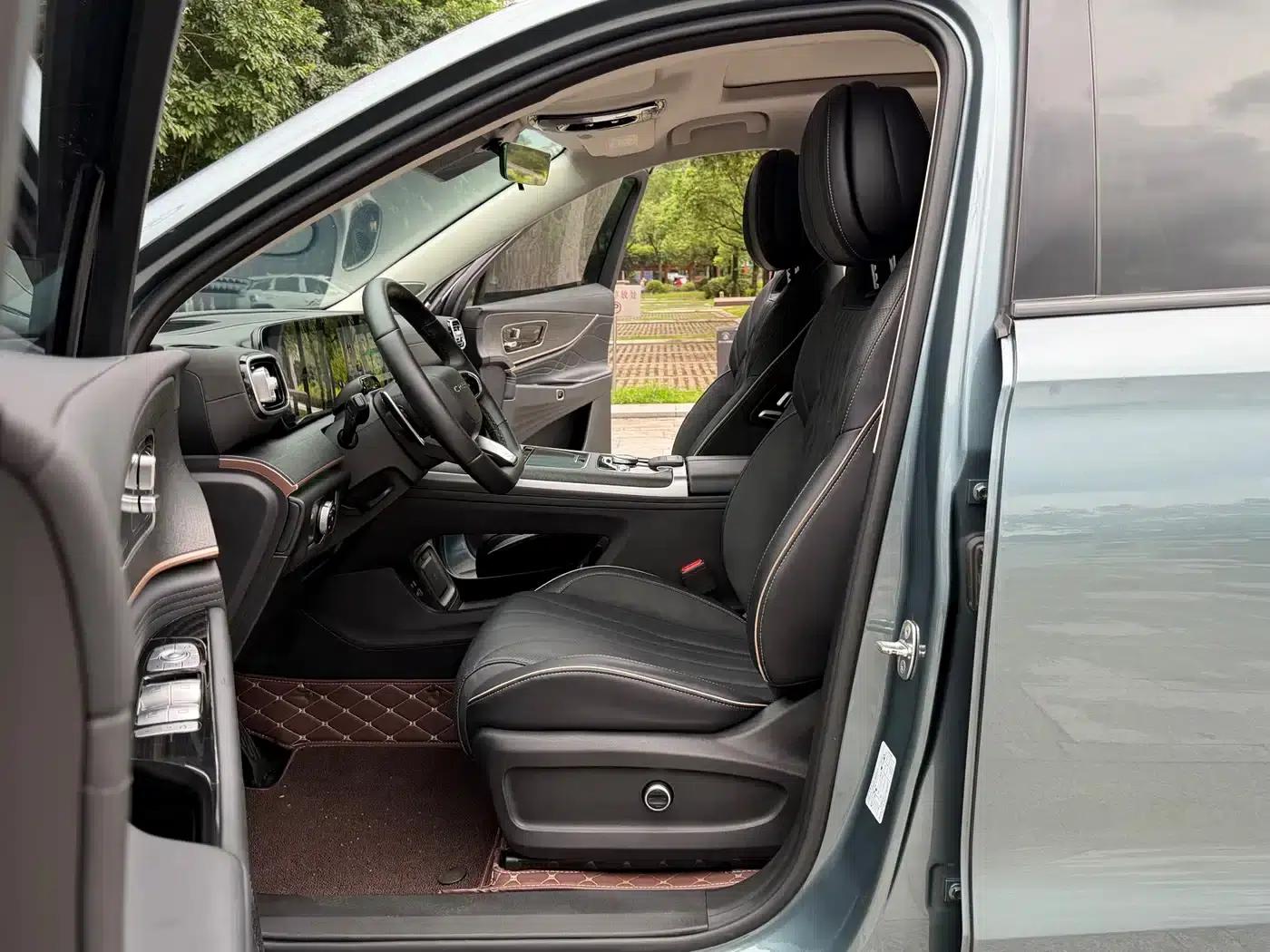 Chery Tiggo 9 2023 2.0T Dual-Clutch Two-Wheel Drive Premium Edition 5-Seater — миниатюра 5