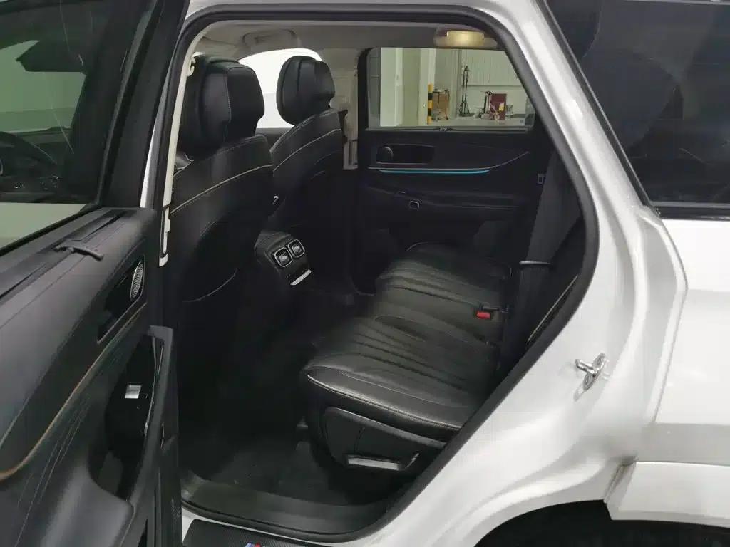Chery Tiggo 9 2023 2.0T Dual-Clutch Two-Wheel Drive Premium Edition 5-Seater — миниатюра 15