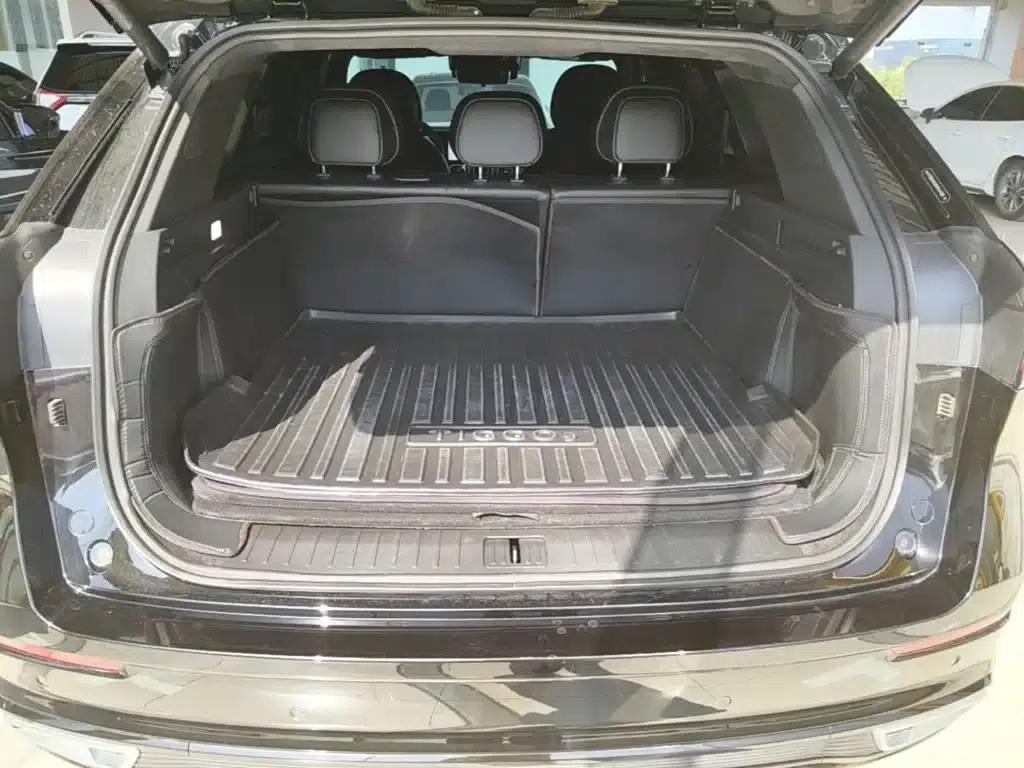 Chery Tiggo 9 2025 2.0T Dual-Clutch Two-Wheel Drive Luxury Edition 5-Seater — миниатюра 19
