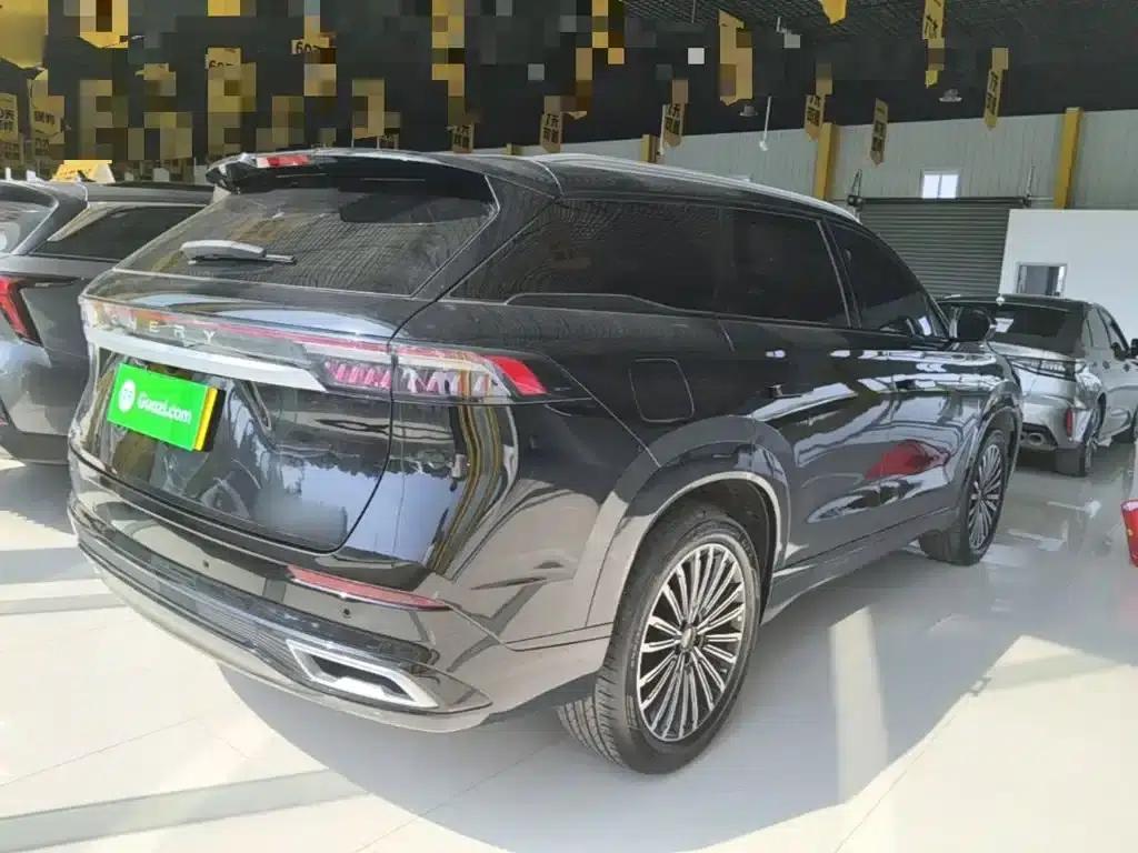 Chery Tiggo 9 2025 2.0T Dual-Clutch Two-Wheel Drive Luxury Edition 5-Seater — миниатюра 7