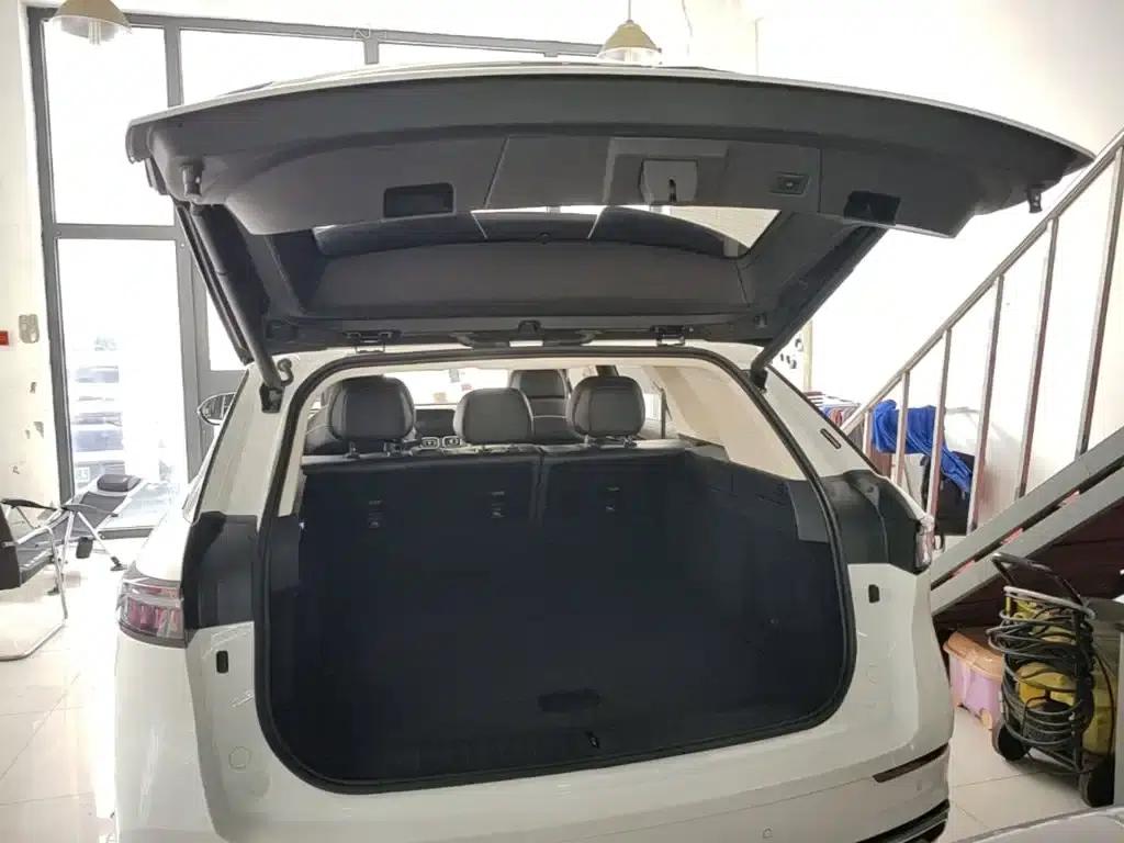 Chery Tiggo 9 2023 2.0T Dual-Clutch Two-Wheel Drive Leading Edition 5-Seater — миниатюра 19