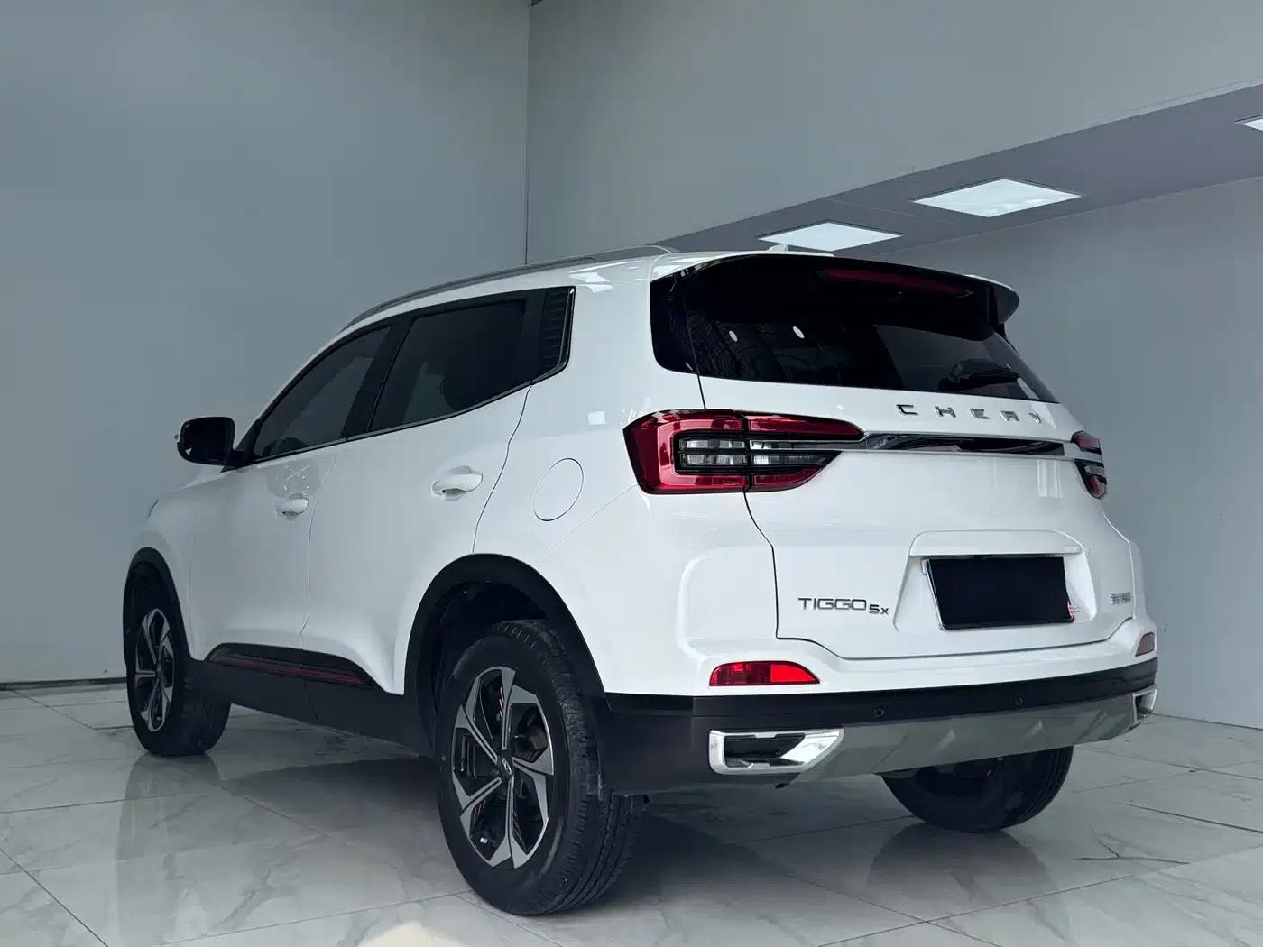 Chery Tiggo 5x 2022 Super Hero Edition 1.5L CVT Luxury — миниатюра 4