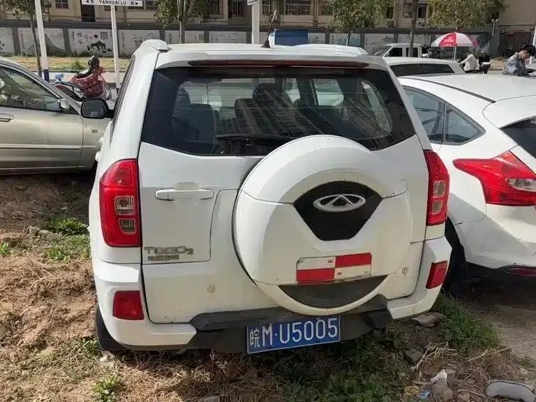 Chery Tiggo 3 2015 1.6L Manual Smart Sport Edition — миниатюра 2