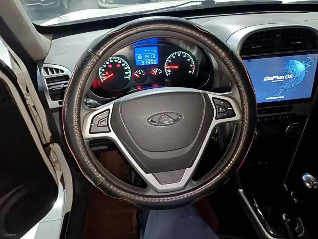 Chery Tiggo 3 2014 1.6L Manual Smart Edition — миниатюра 11