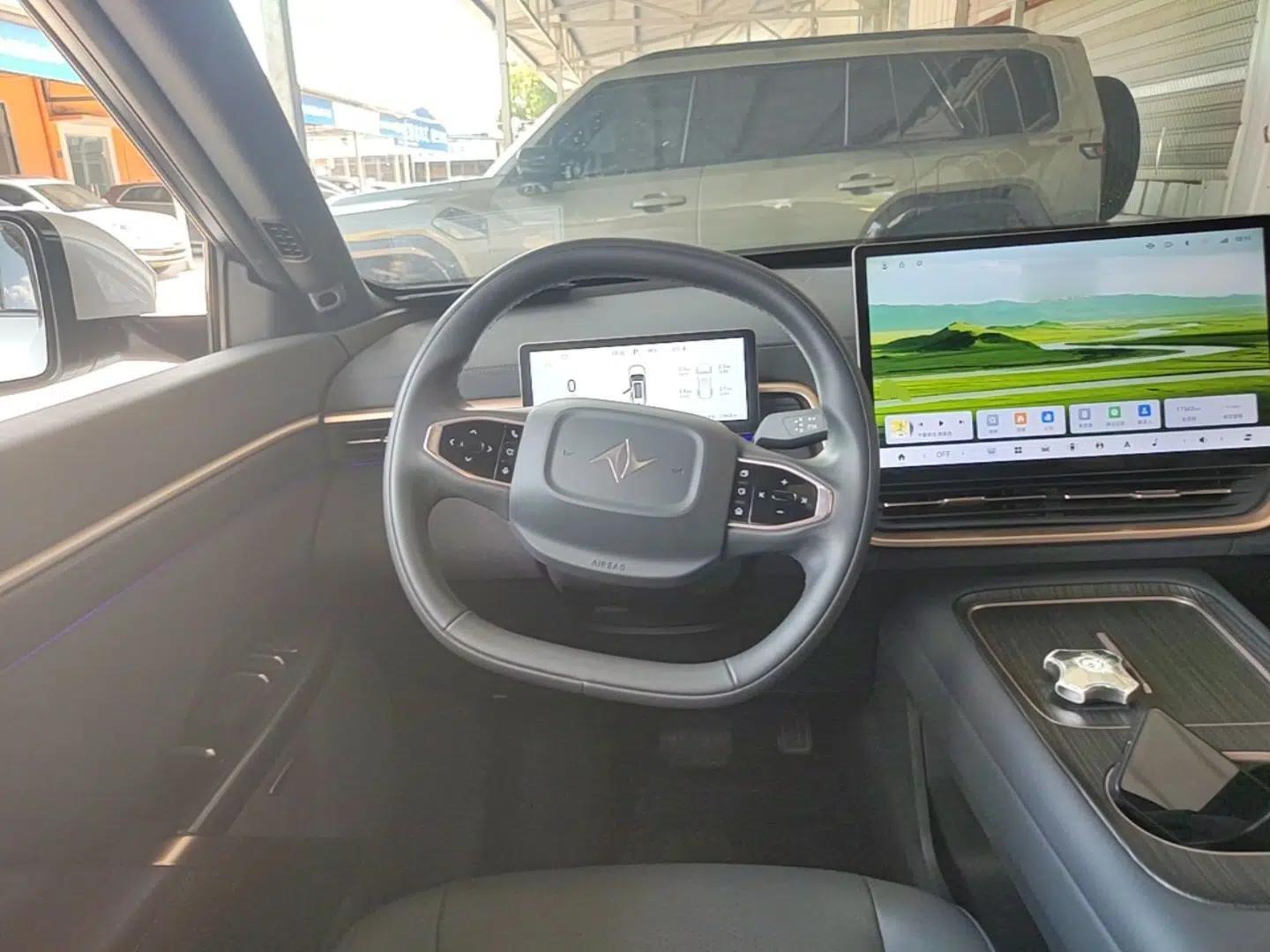 Dongfeng eπ eπ008 2024 210Max Range-Extended Version 6 Seats — миниатюра 13