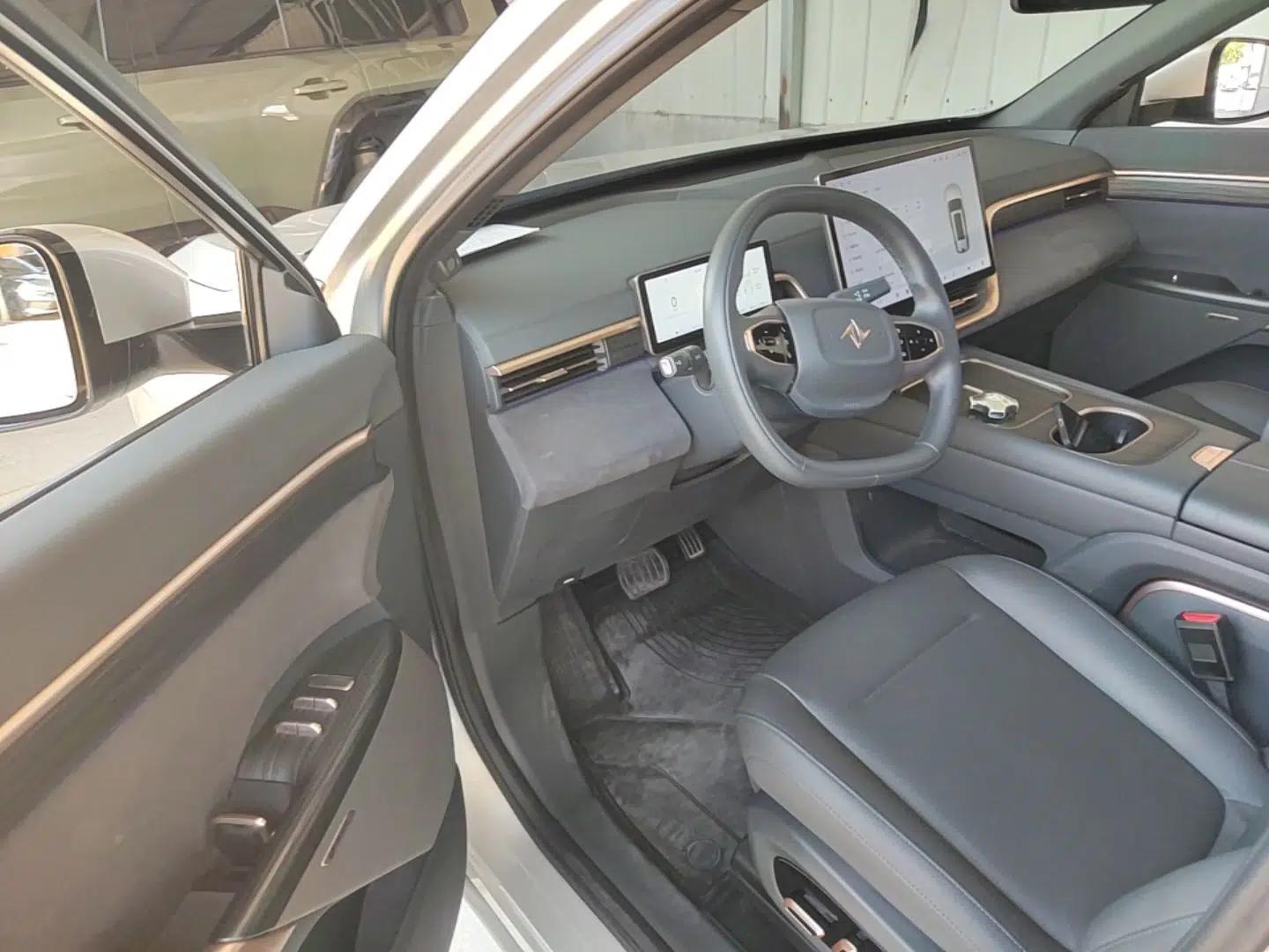 Dongfeng eπ eπ008 2024 210Max Range-Extended Version 6 Seats — миниатюра 18