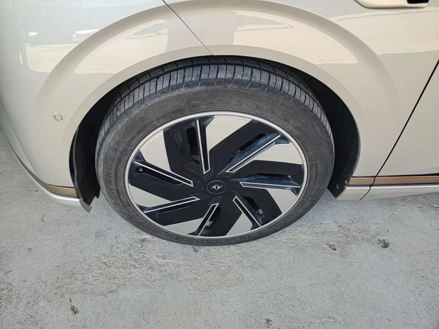 Dongfeng eπ eπ008 2024 210Max Range-Extended Version 6 Seats — миниатюра 10