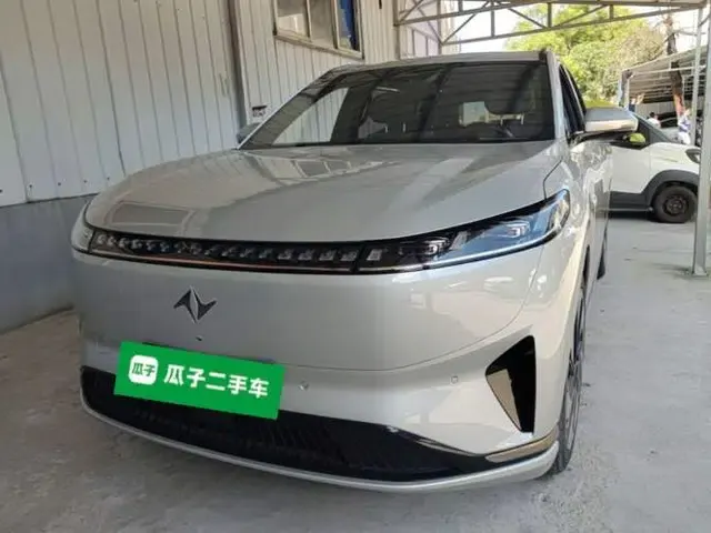 Dongfeng eπ eπ008 2024 210Max Range-Extended Version 6 Seats