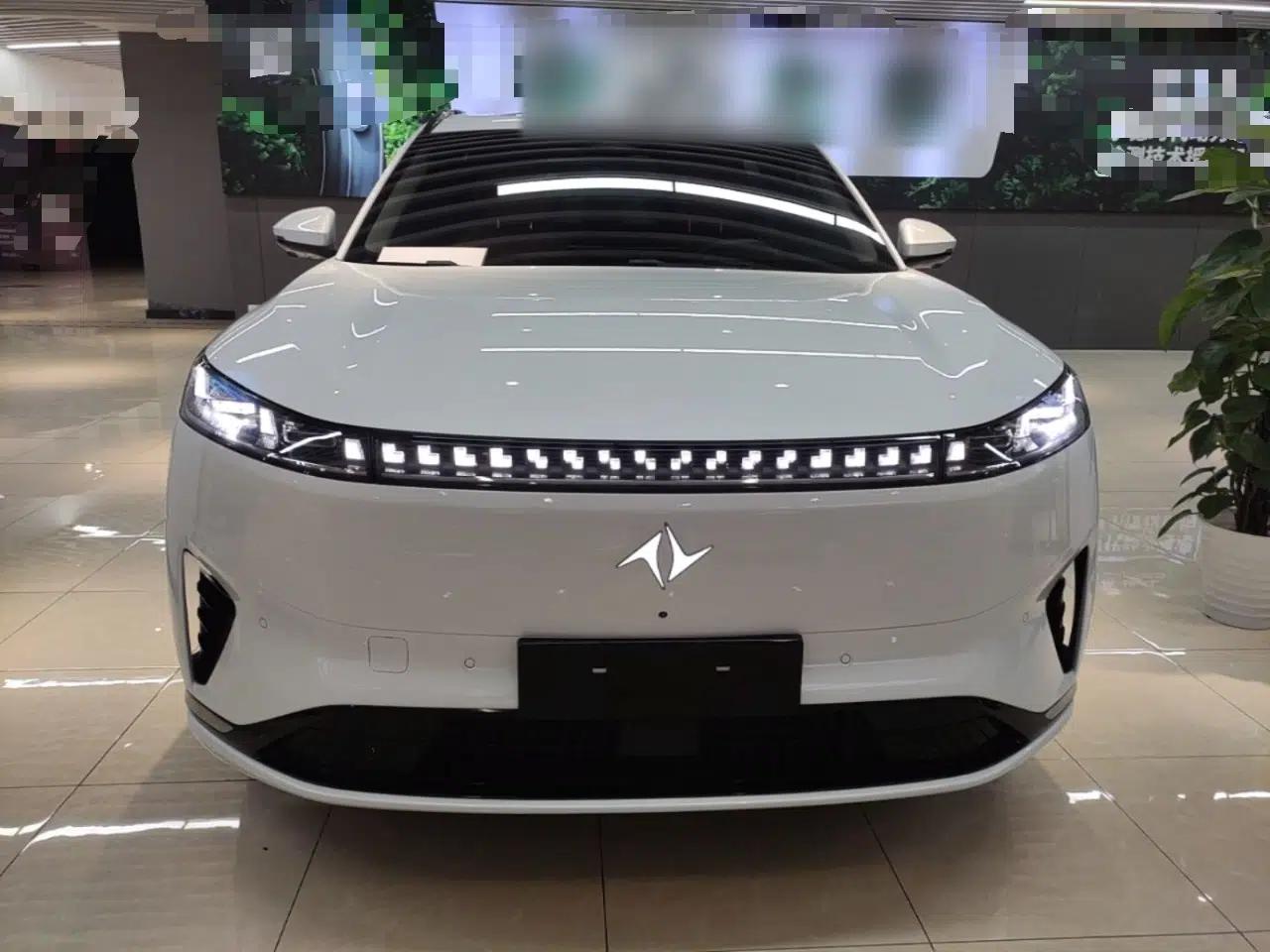 Dongfeng eπ eπ008 2025 636Ultra All-Electric Version 5 Seats — миниатюра 2