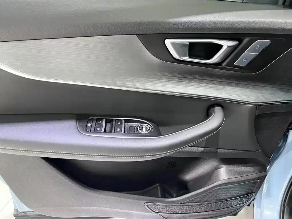 Chery Tiggo 7 PLUS 2022 1.5T CVT Luxury+ — миниатюра 8